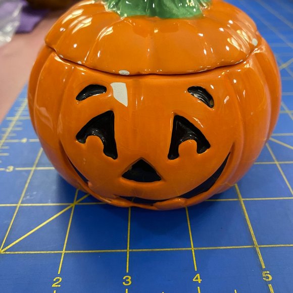 Ceramic Pumpkin Candy Dish/Tealight Holder - Picture 2 of 7